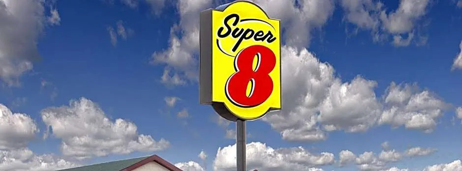 Super 8 by Wyndham Kindersley