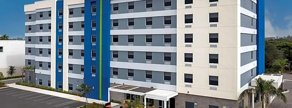 Home2 Suites by Hilton Miami Doral West Airport