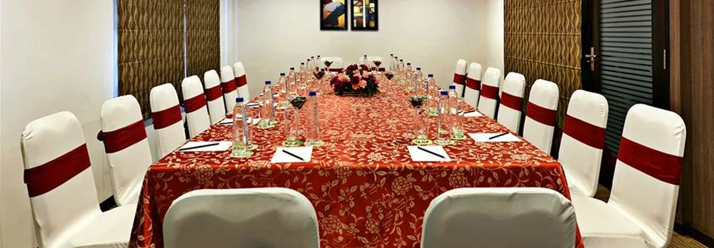 Leisure Inn Grand Chanakya