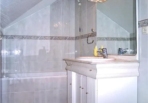 Casa Rivas con piscina abierta todo el año