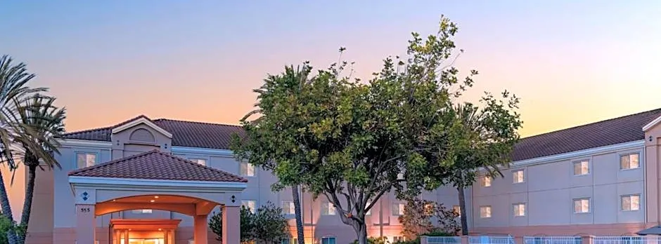 Fairfield Inn & Suites by Marriott San Francisco San Carlos