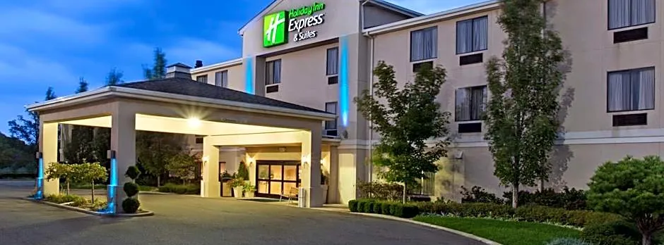 Holiday Inn Express Hotel And Suites Alliance By IHG
