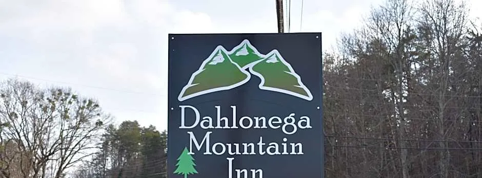 Dahlonega Mountain Inn
