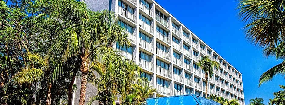 North Miami Beach Gardens Inn & Suites