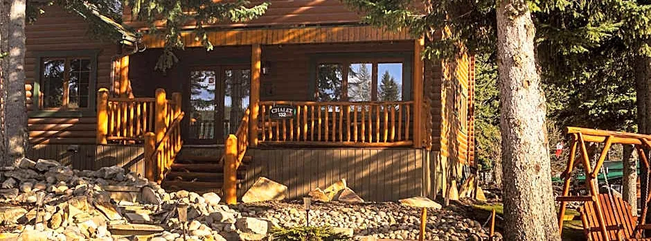 Overlander Mountain Lodge