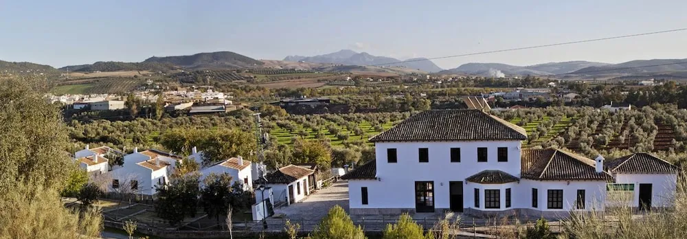 Hotel Puerta de la Sierra