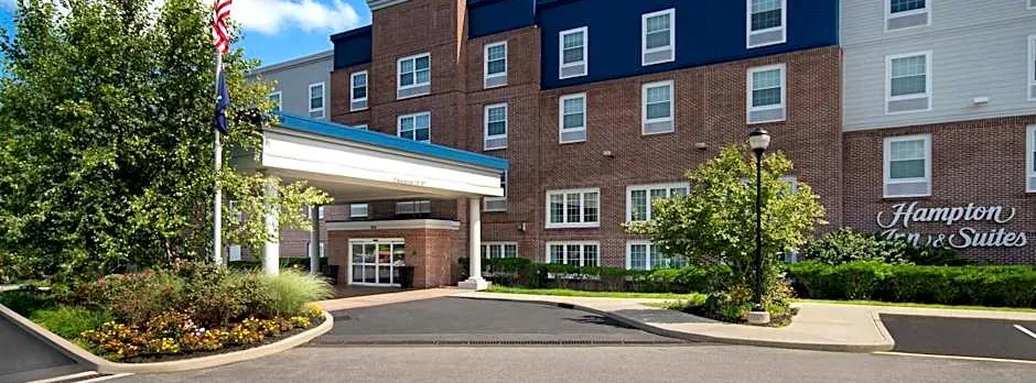 Hampton Inn & Suites Yonkers