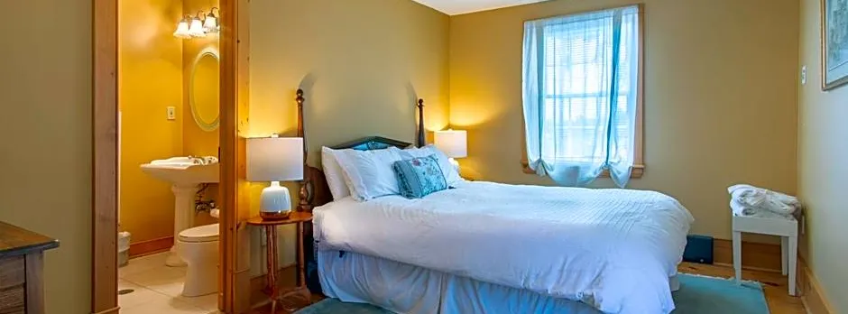 Emilyville Inn