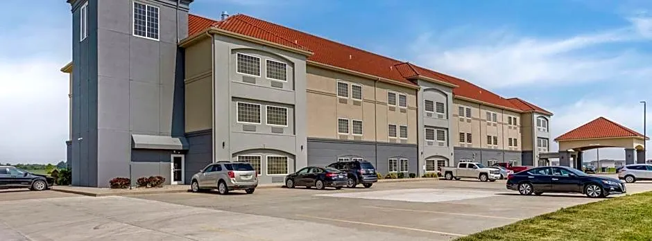 Best Western Plus MidAmerica Hotel