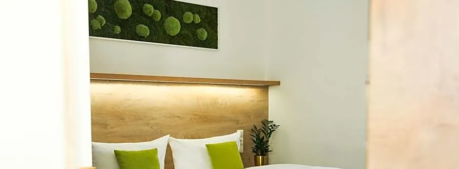 Hotel Perlach Allee by Blattl