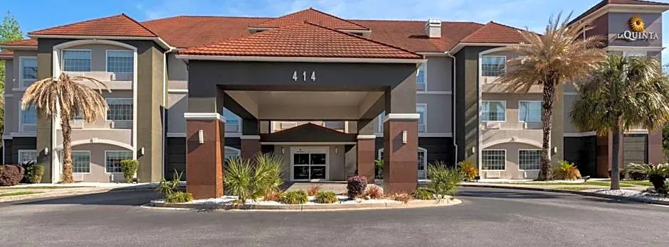 La Quinta Inn & Suites by Wyndham Savannah Airport - Pooler