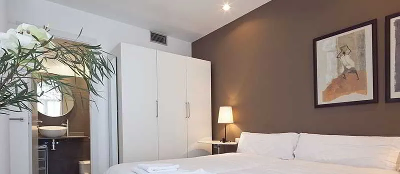 Inside Barcelona Apartments Sants