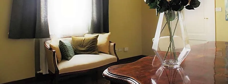 Rooms H Ercolani