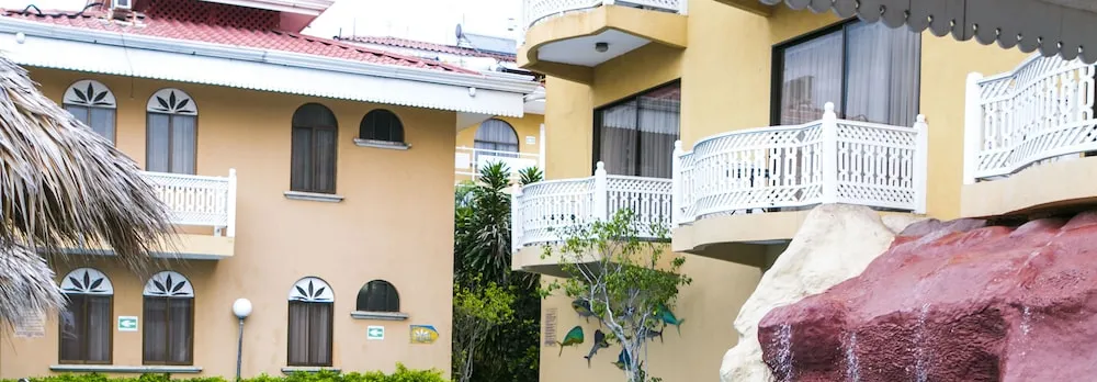 Hotel Alamar