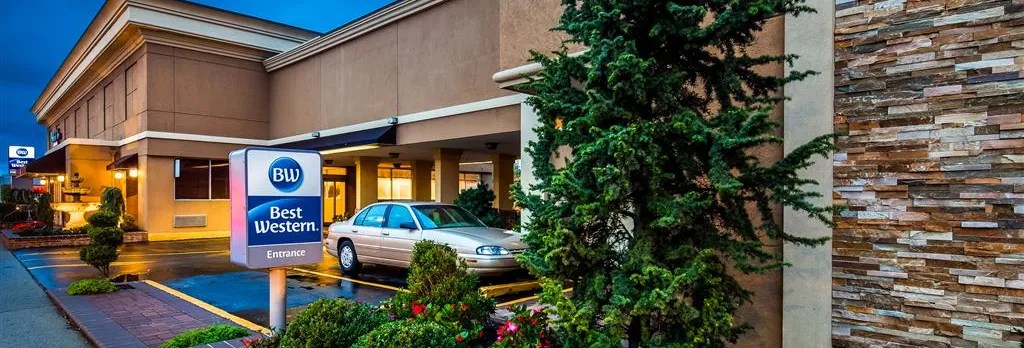 Best Western Mill River Manor