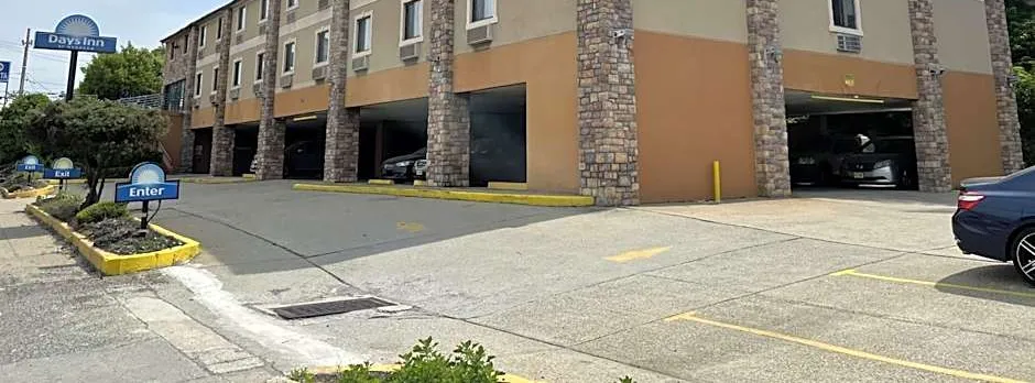 Days Inn by Wyndham Jersey City