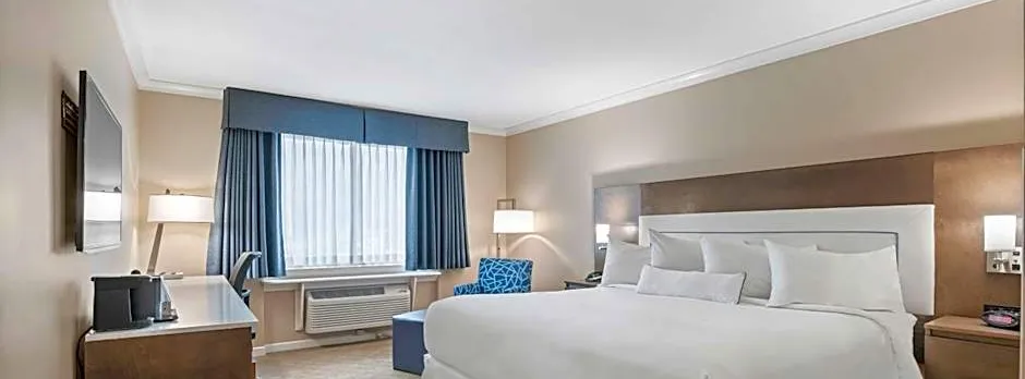 Best Western Plus Columbia River Hotel