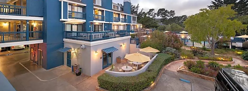 Mariposa Inn And Suites