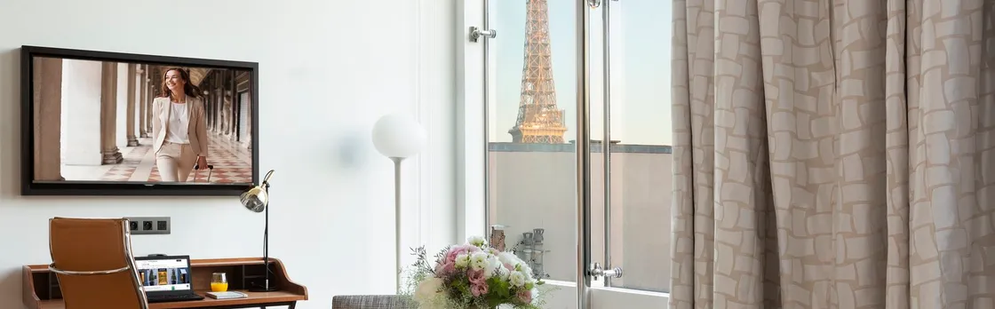 La Clef Tour Eiffel Paris