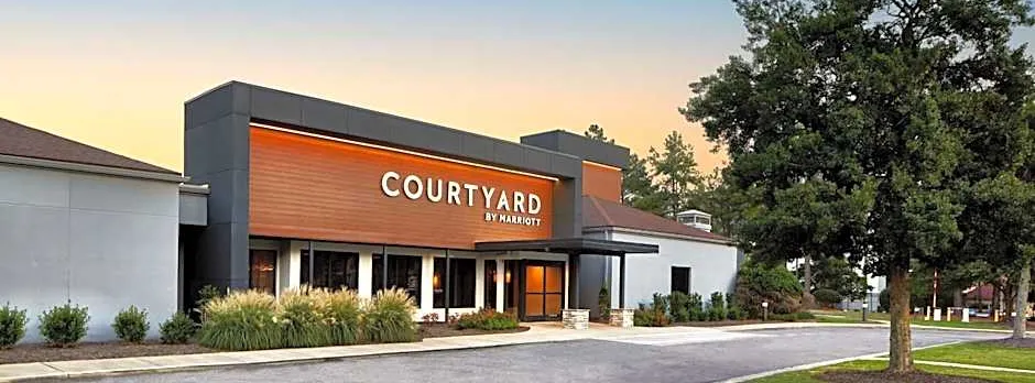 Courtyard by Marriott Memphis East/Park Avenue
