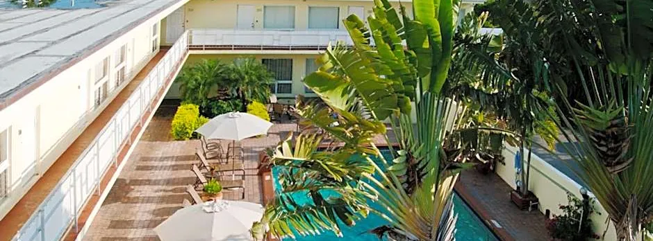 Ocean Lodge