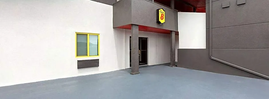 Super 8 by Wyndham Bridgeport/Clarksburg Area