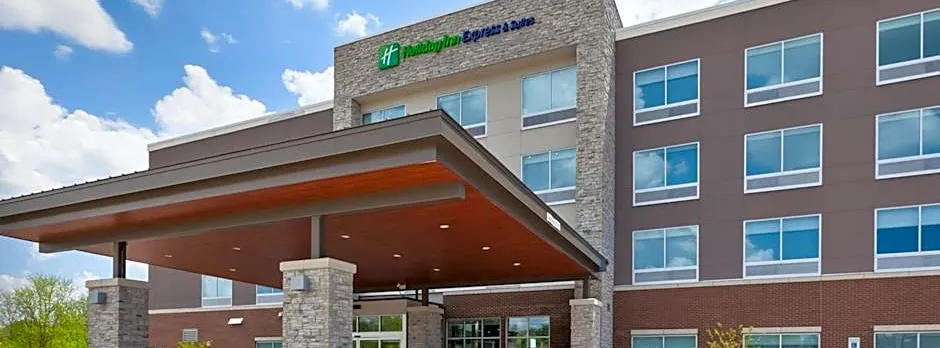 Holiday Inn Express and Suites Grand Rapids Airport- South By IHG