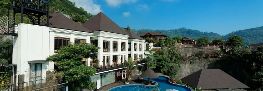 Jambuluwuk Batu Village Resort & Convention Hall