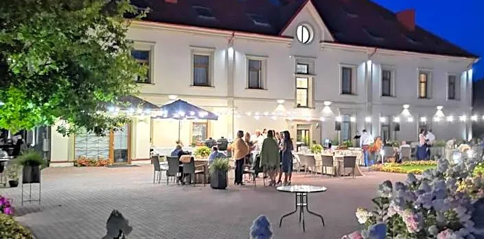 Central Hotel Radviliškis