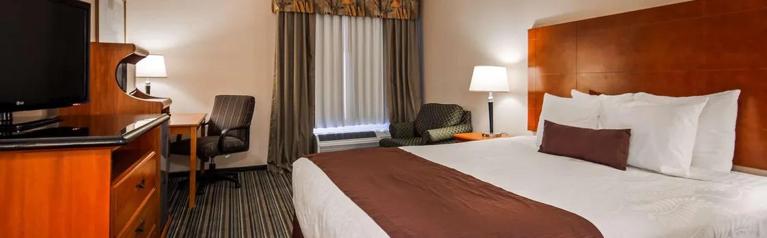 Best Western Plus Twin View Inn & Suites