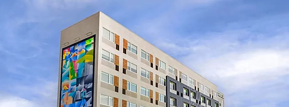 Cambria Hotel Burbank Airport