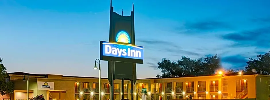 Days Inn by Wyndham Albuquerque Downtown