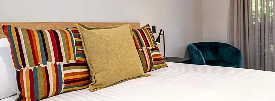 AVENUE MOTEL APARTMENTS