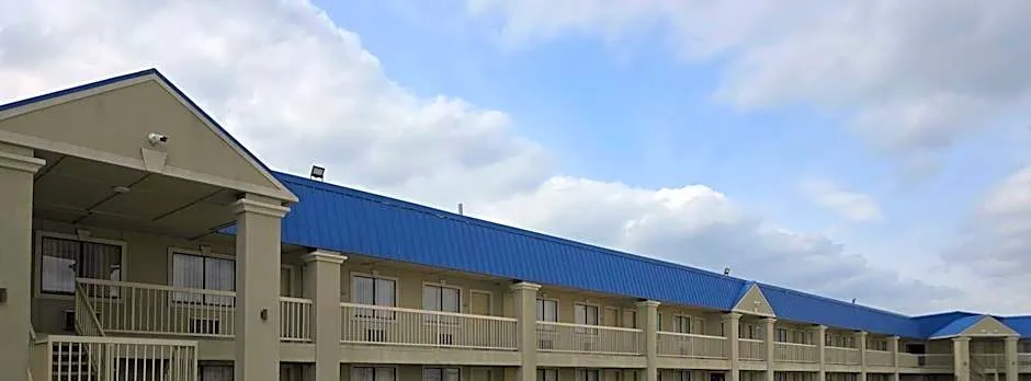 Baymont by Wyndham McAlester Hwy 69