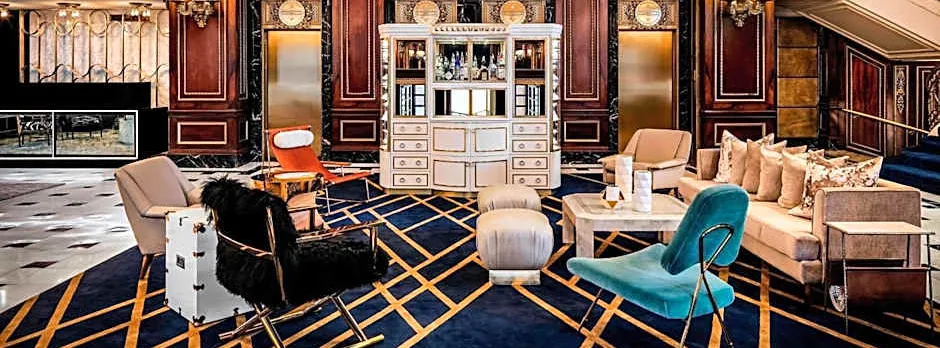 The Blackstone, Autograph Collection