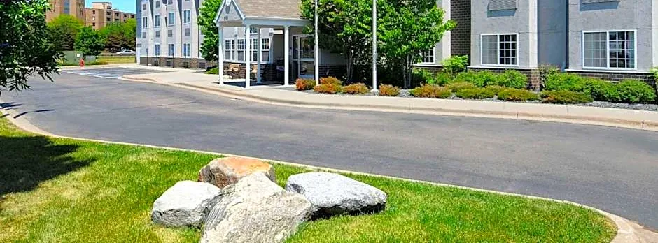 Microtel Inn & Suites by Wyndham Bloomington MSP Airport