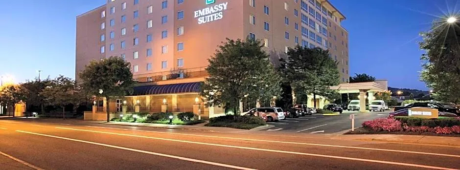 Embassy Suites By Hilton Charleston