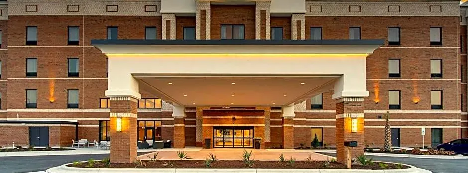 Hampton Inn by Hilton Sneads Ferry North Topsail Beach