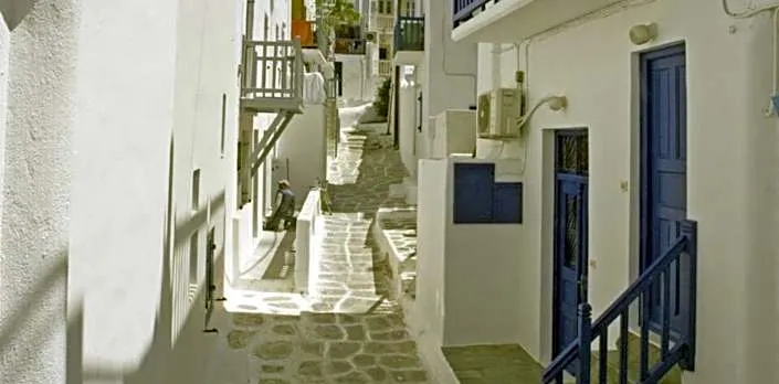 Madres Houses