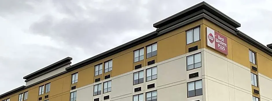 Ramada Clarks Summit Hotel