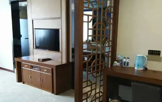 Lv Zhou Hotel