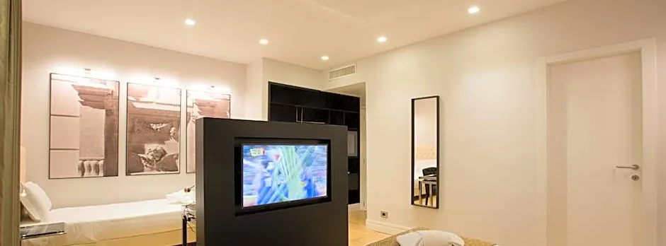 Floris Hotel