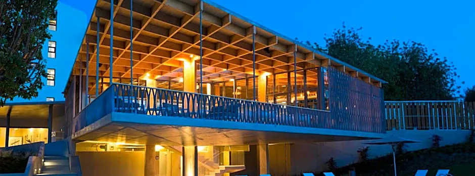 OZADI Tavira Hotel
