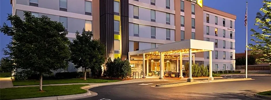 Home2 Suites by Hilton Roseville Minneapolis