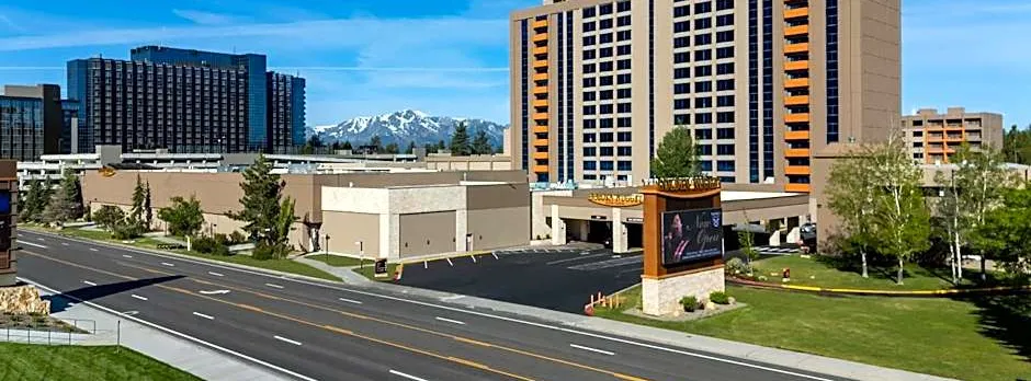 Golden Nugget Lake Tahoe Hotel & Casino