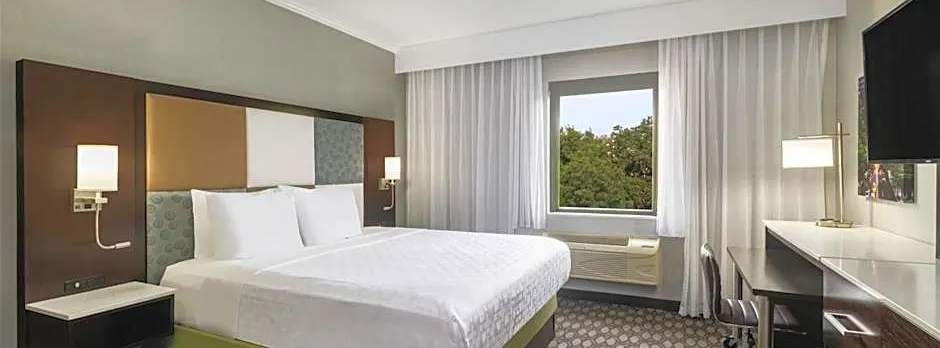 Best Western Premier NYC Gateway Hotel