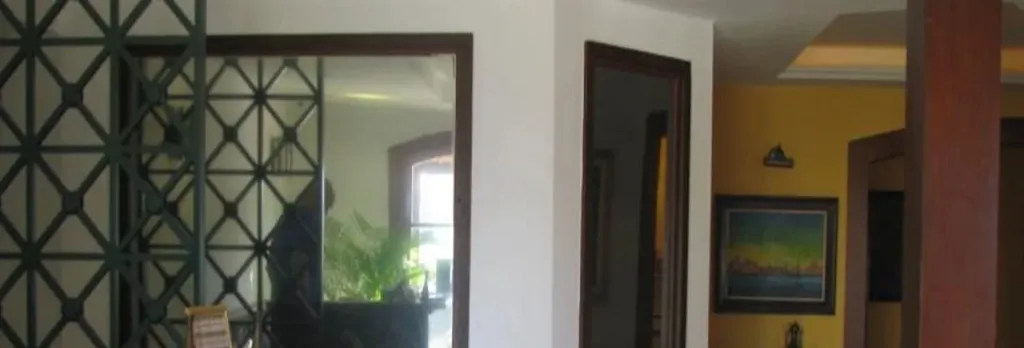 La Brise Hotel