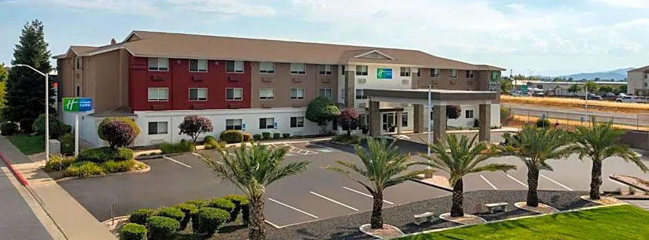 Holiday Inn Express Redding North By IHG