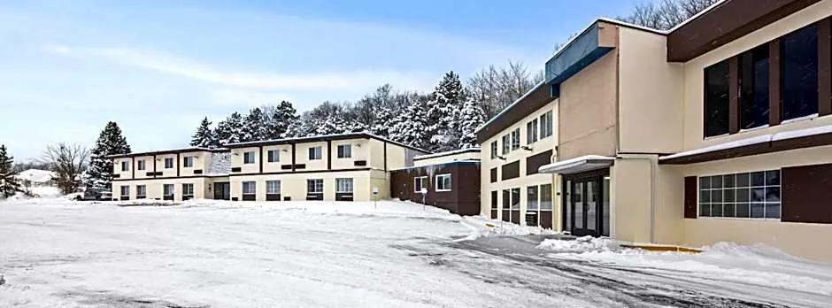 Econo Lodge Manistee