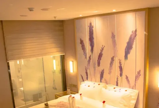 Lifeng Hotel